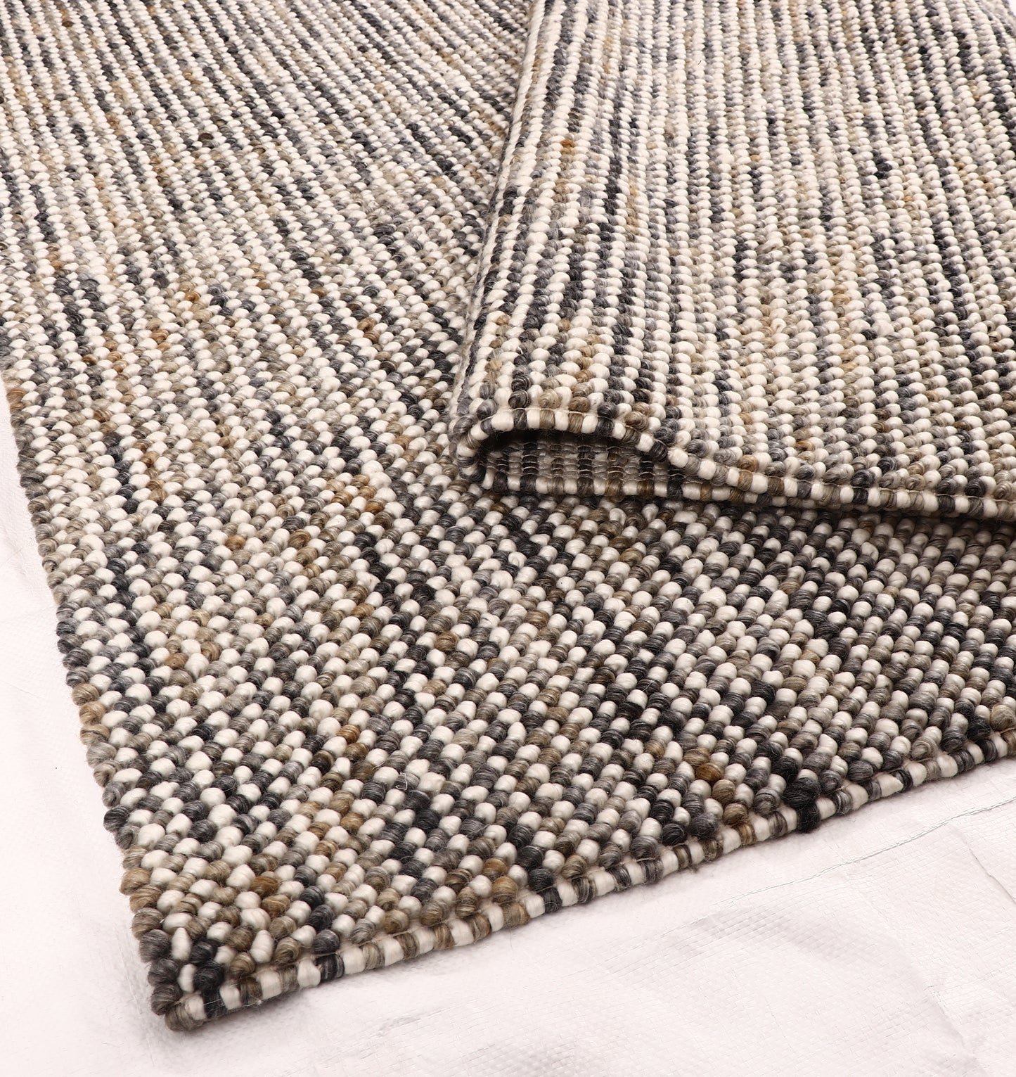 Pebble premium quality NZ Wool rugs with Viscose