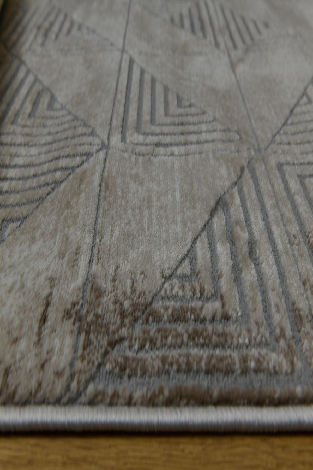 Upgrade Your Home Aesthetics with Carisma Rugs, Where Style Meets Affordability