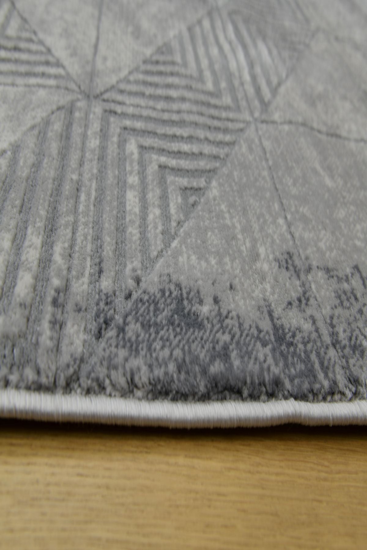 Upgrade Your Home Aesthetics with Carisma Rugs, Where Style Meets Affordability