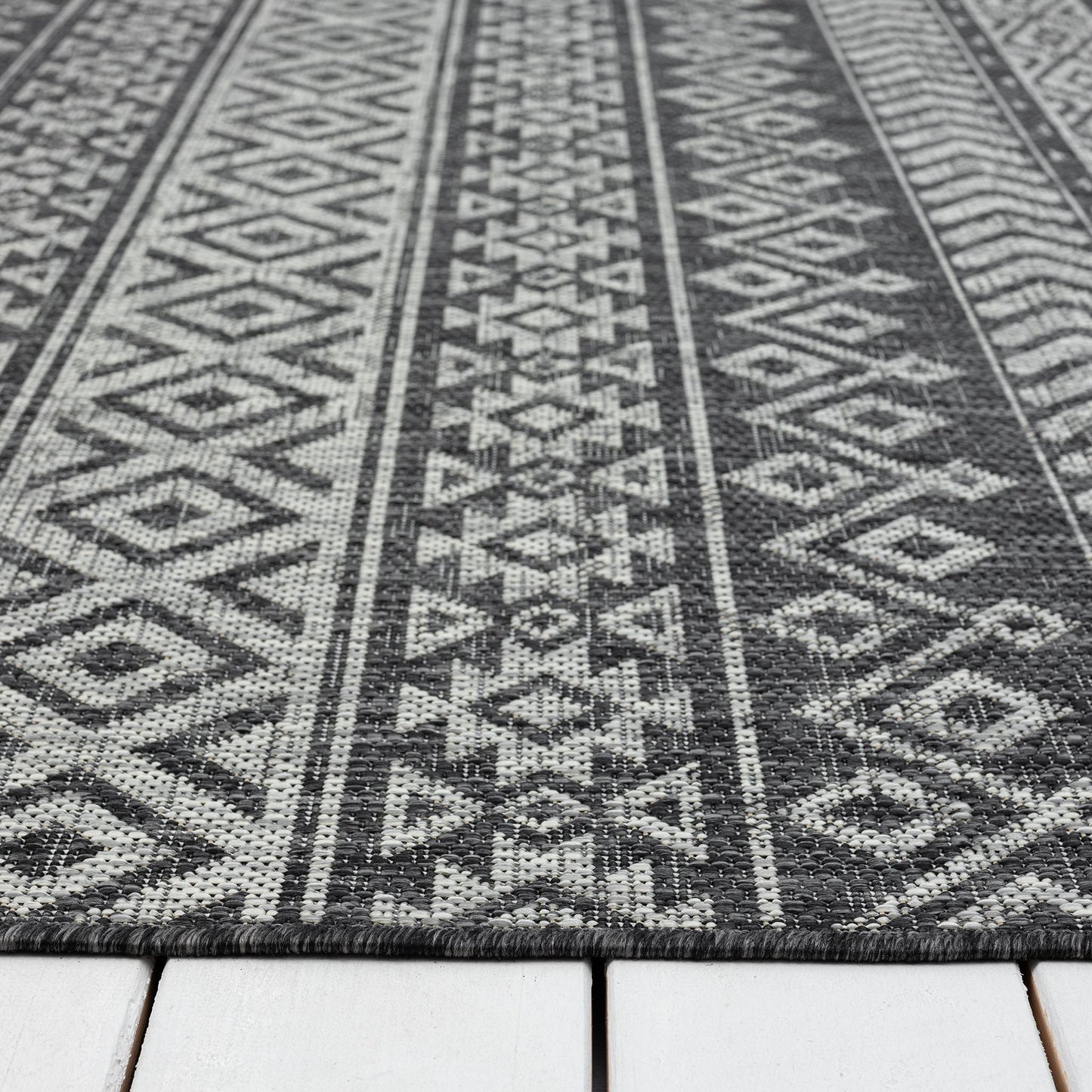 Patio In/Out door 421 Charcoal