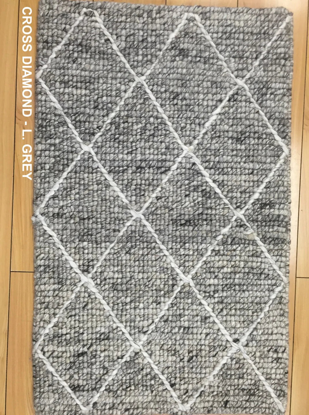 Cross Diamond Woolen Braided premium quality wool rugs