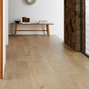 Glacier - Prestige-Oak-21mm-Glacier-PreferenceFloors_NthRichmond_Prestige_Glacier_hallway_V2