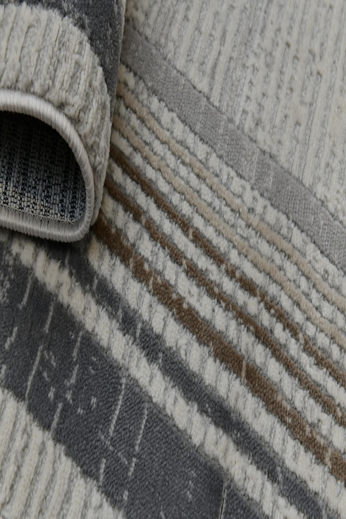 UPGRADE YOUR HOME AESTHETICS WITH CARISMA RUGS, WHERE STYLE MEETS AFFORDABILITY