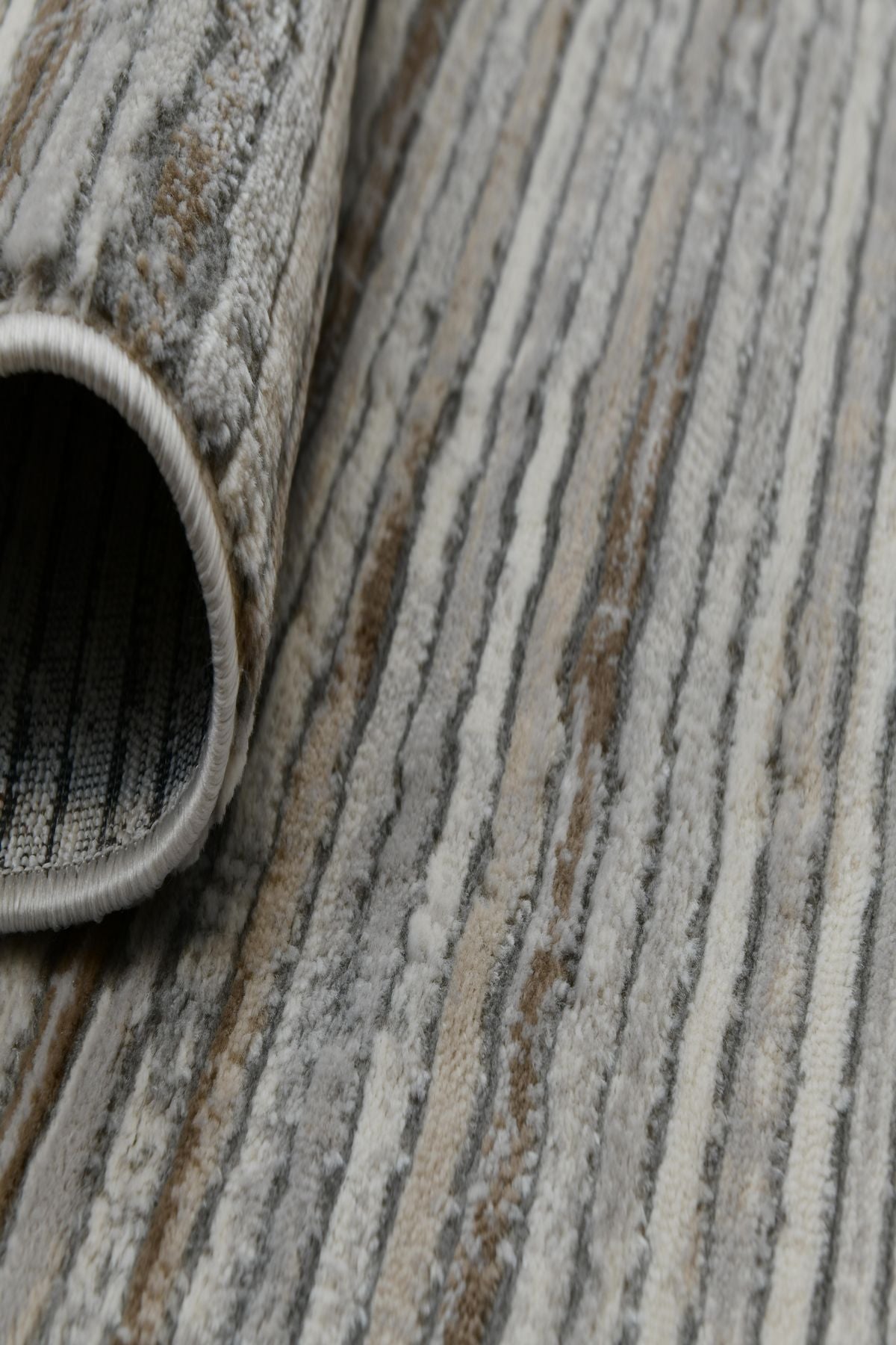 UPGRADE YOUR HOME AESTHETICS WITH CARISMA RUGS, WHERE STYLE MEETS AFFORDABILITY